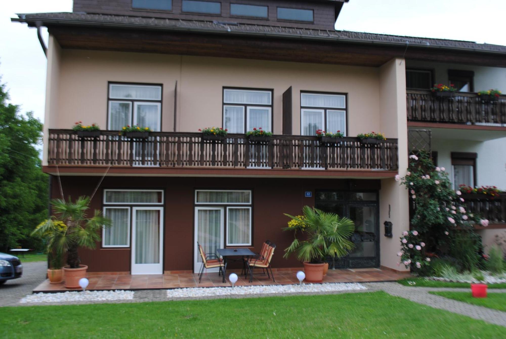 Ferienhaus Michor Latschach ober dem Faakersee Buitenkant foto