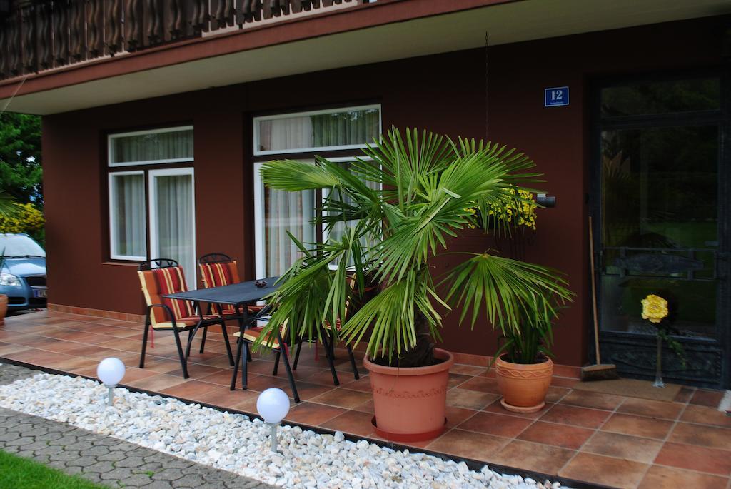 Ferienhaus Michor Latschach ober dem Faakersee Kamer foto